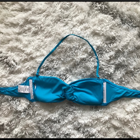 $10 Strapless or with strap convertible bikini top - Picture 2 of 5